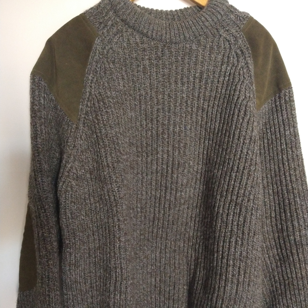 Woolyback sweater size L
